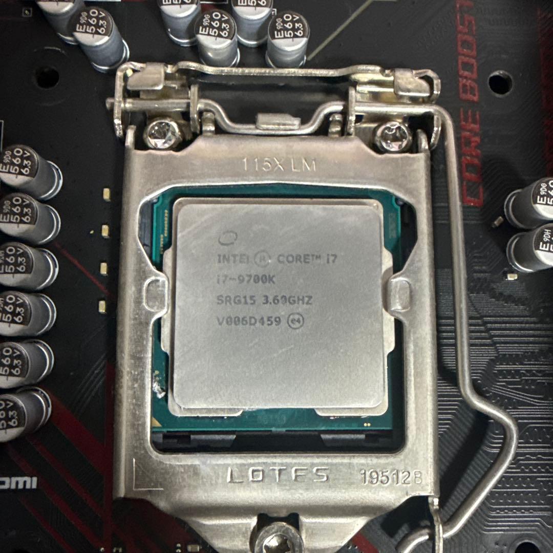 Intel Core i7 9700K+マザボ+メモリ16gb