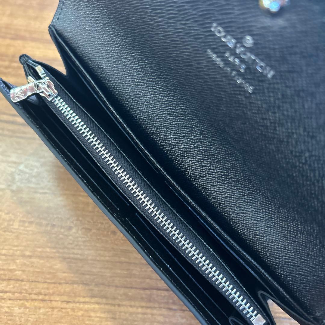 LOUIS VUITTON エピレザー ブラック長財布