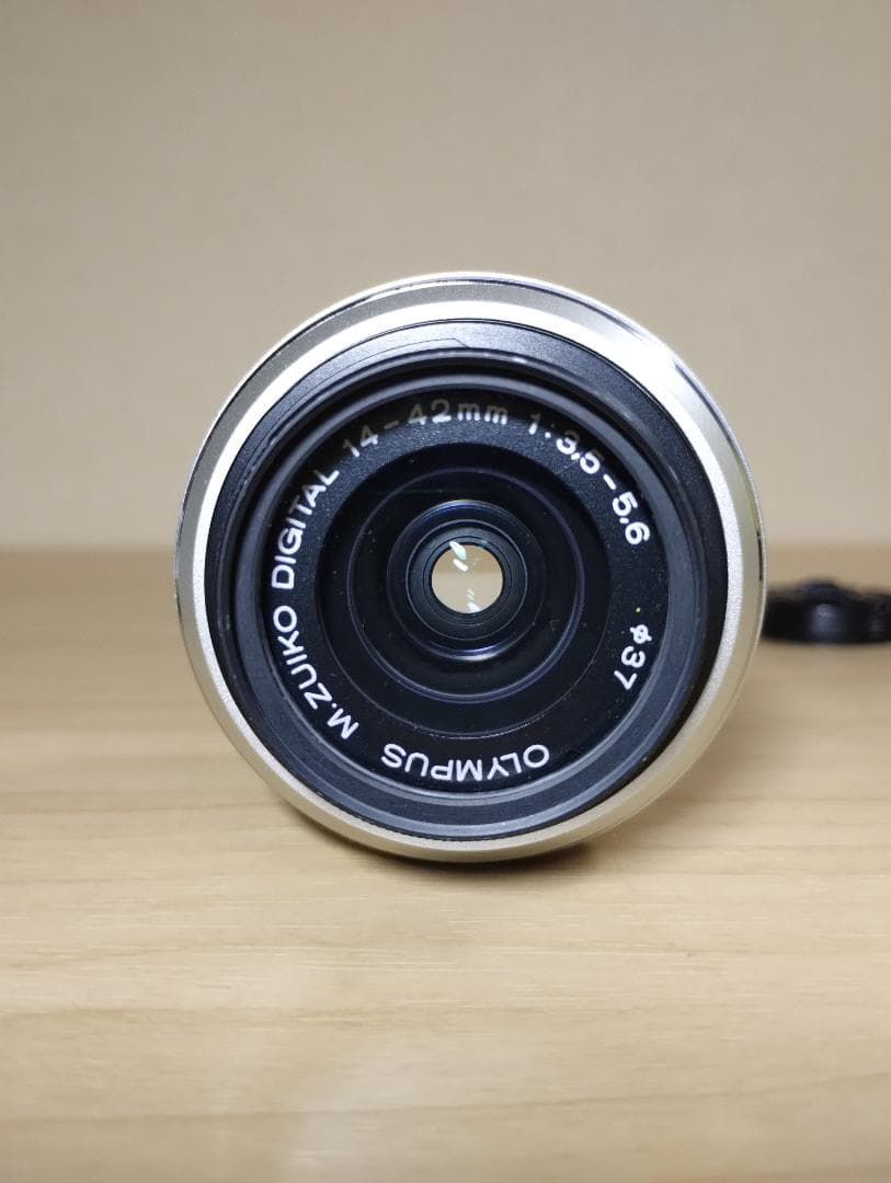 ✨スタイリッシュ✨ OLYMPUS PEN Lite E-PL2 レンズキット