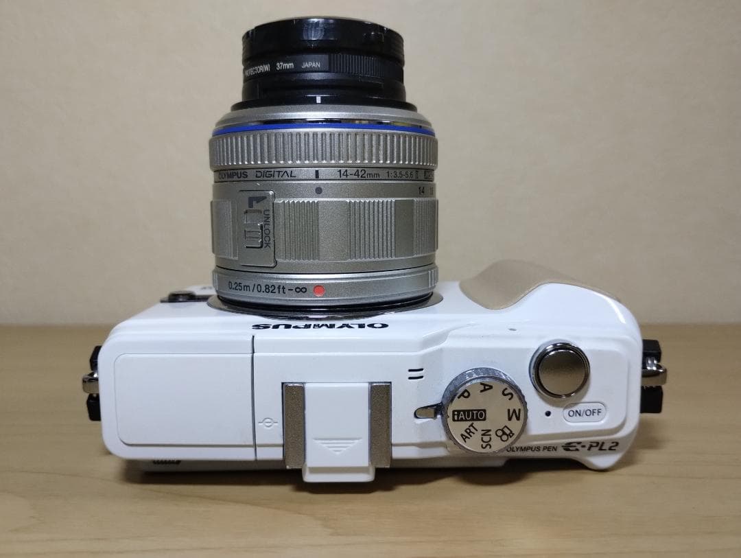 ✨スタイリッシュ✨ OLYMPUS PEN Lite E-PL2 レンズキット