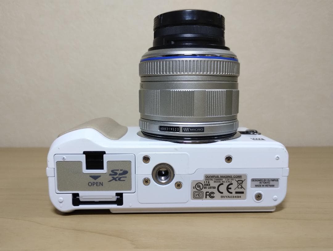 ✨スタイリッシュ✨ OLYMPUS PEN Lite E-PL2 レンズキット