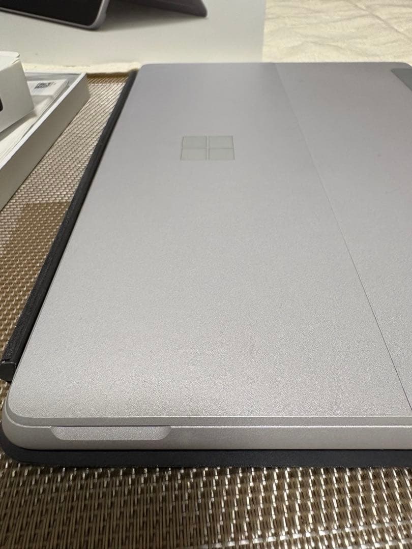 Microsoft Surface Go 本体 + キーボードカバー + ペン