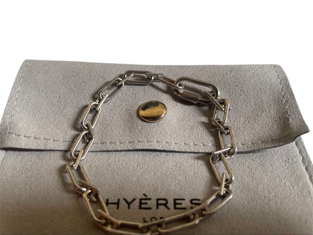 イエールロール HYÈRES シルバーチェーンブレスレット テテ着用 BTS