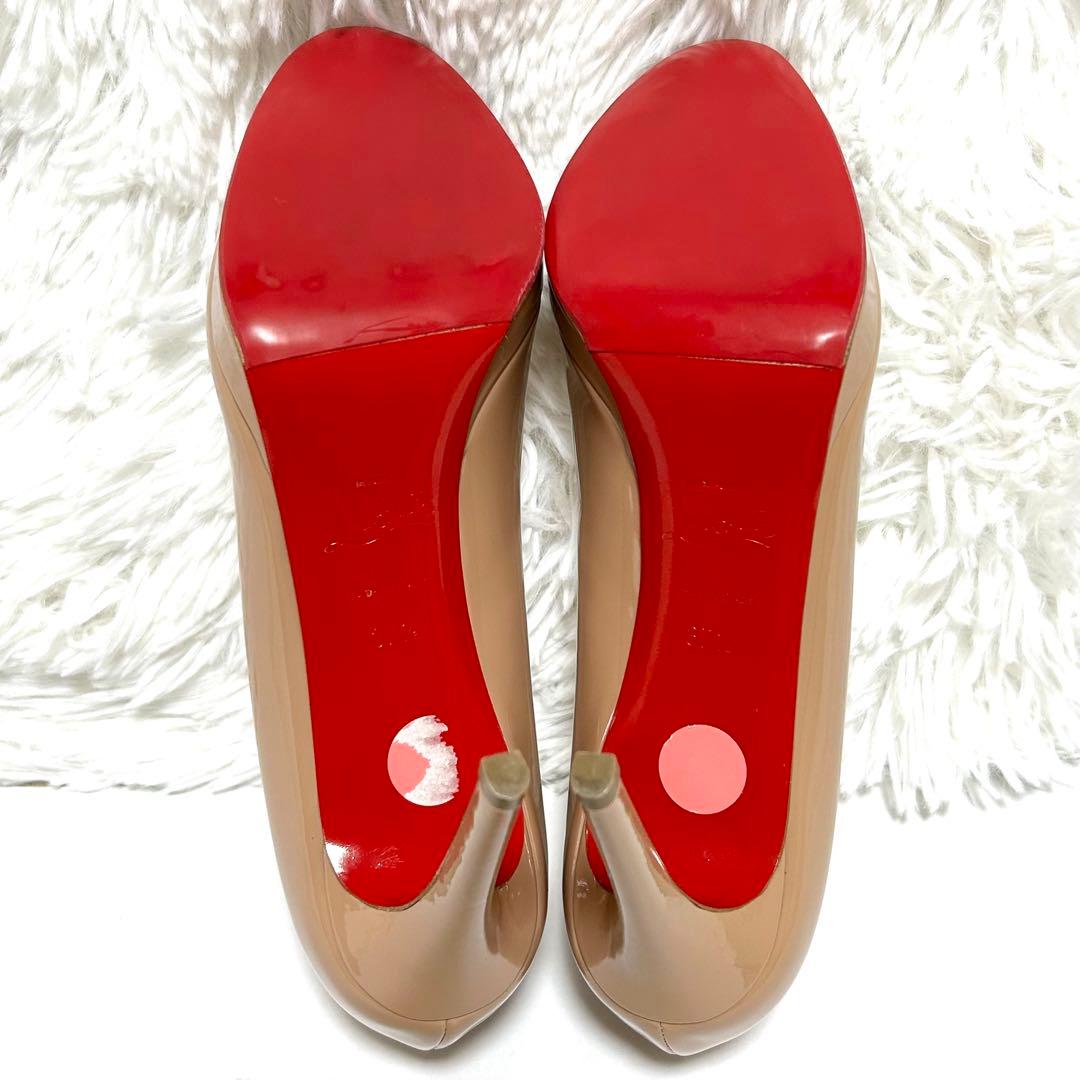 美品 クリスチャンルブタン エナメル ラウンドトゥ ベージュ パンプス 37.5