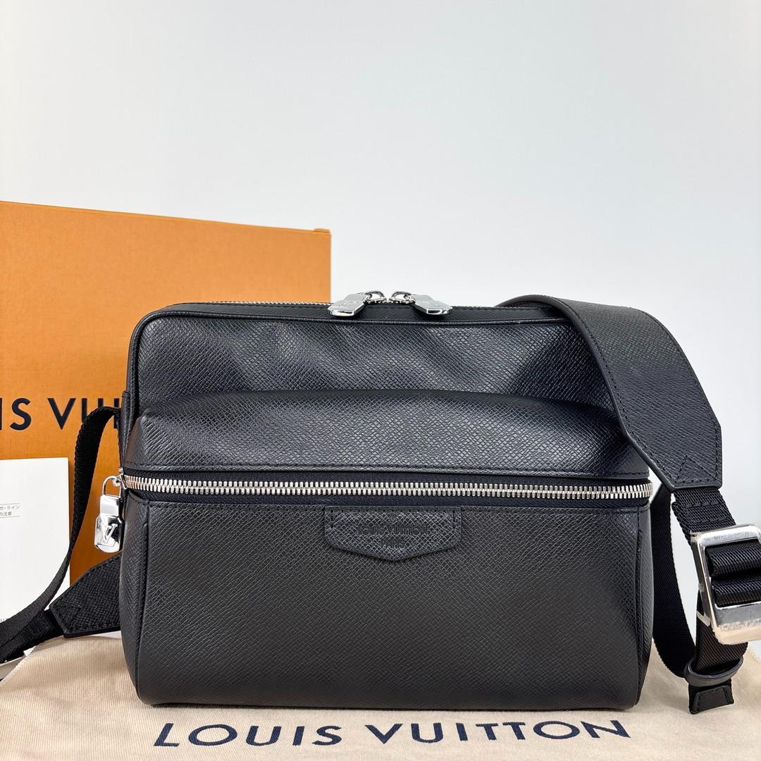 新品未使用 ルイヴィトン タイガ アウトドア メッセンジャー ショルダーバッグ
