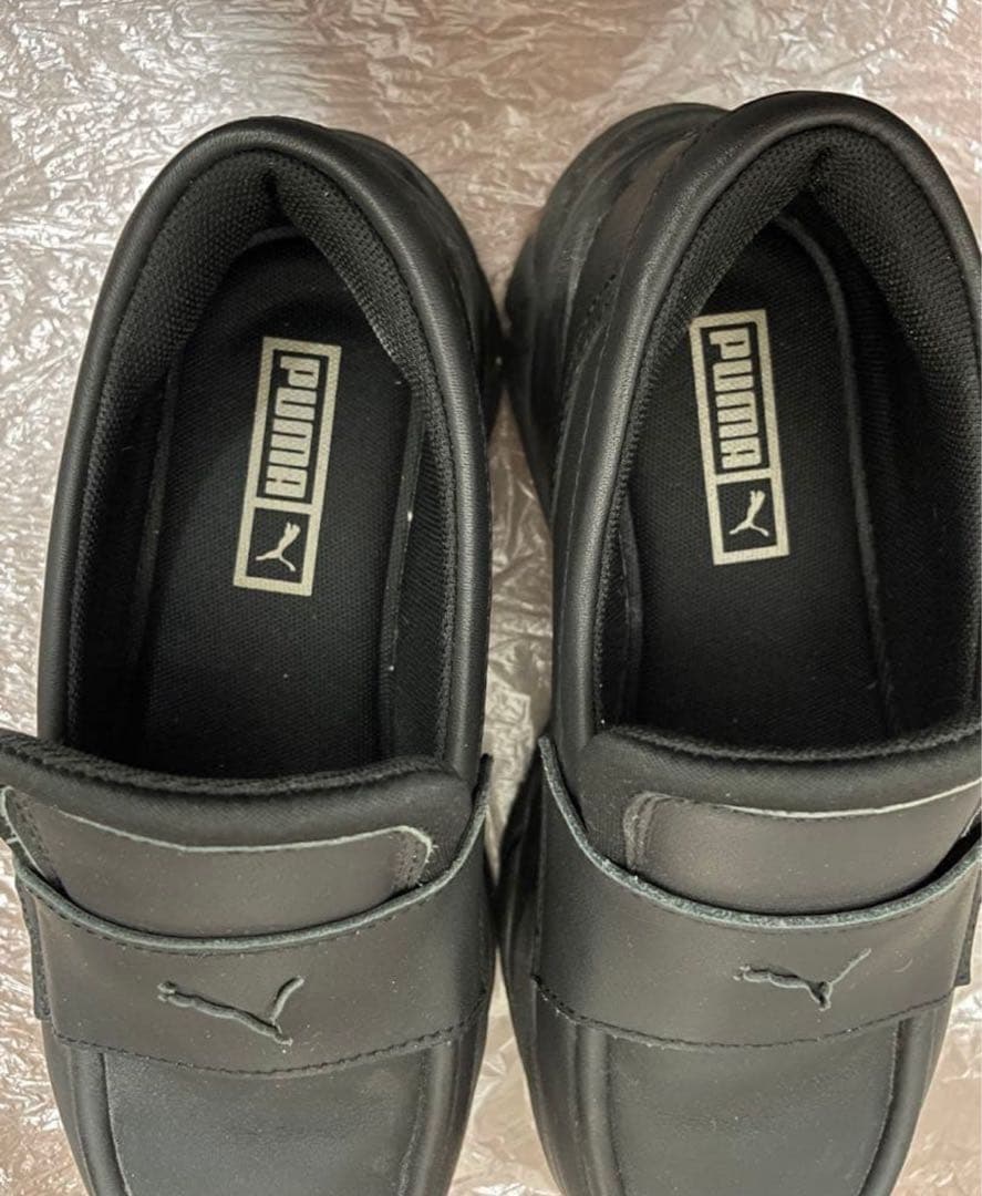 コ*コ様 PUMA ブラック ローファー スリッポン