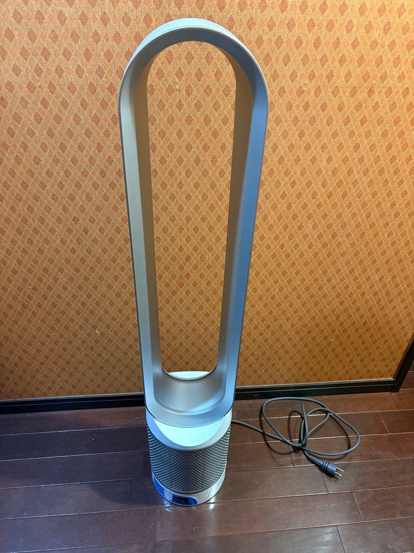 Dyson（ダイソン）空気清浄機能付タワーファン（TP03）