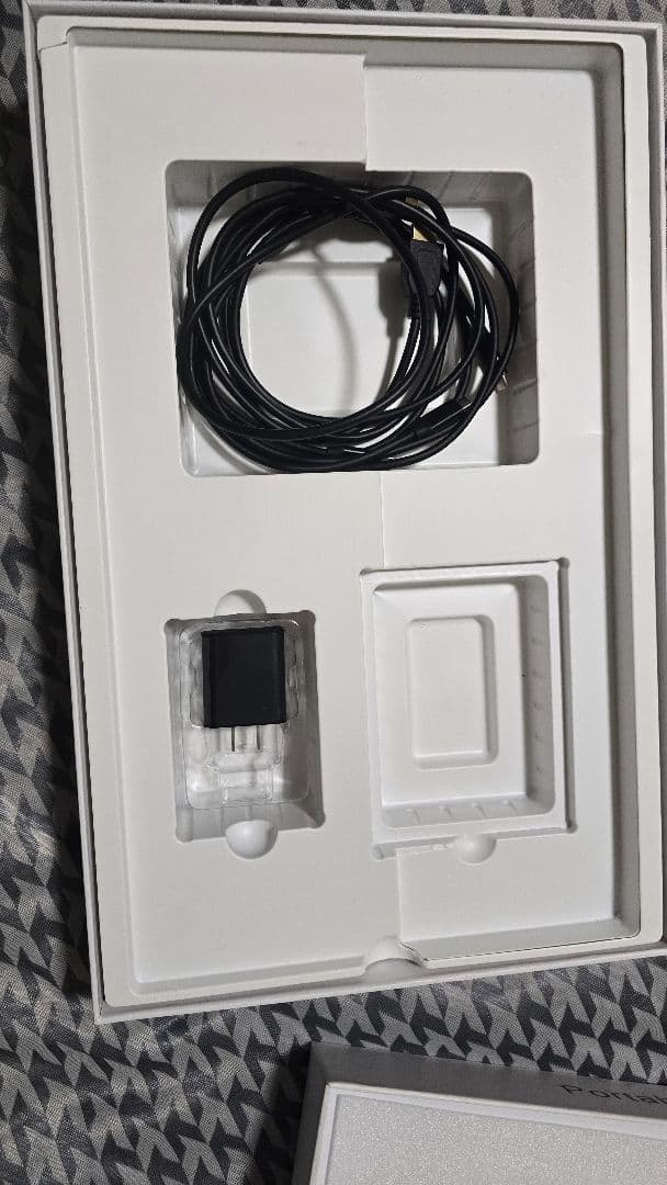 UPERFECT モバイルモニター 4K 18.4インチ大画面