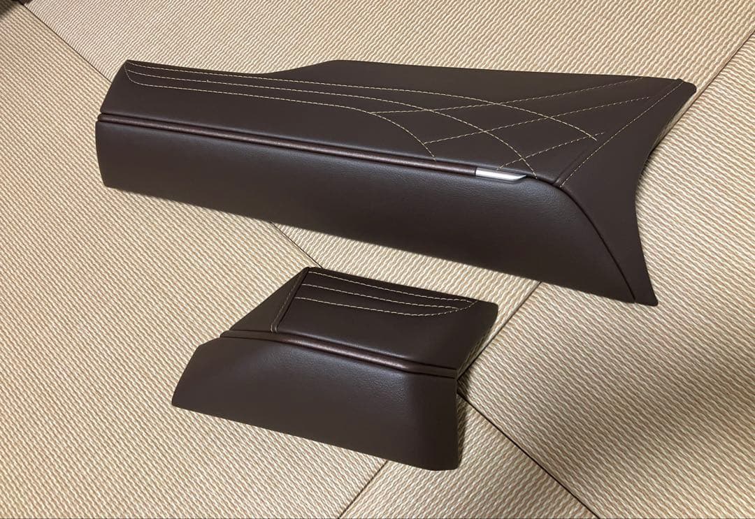 ましゃにぃ ハリアー80系 レザーエクスクルーシブ　ダッシュガーニッシュ