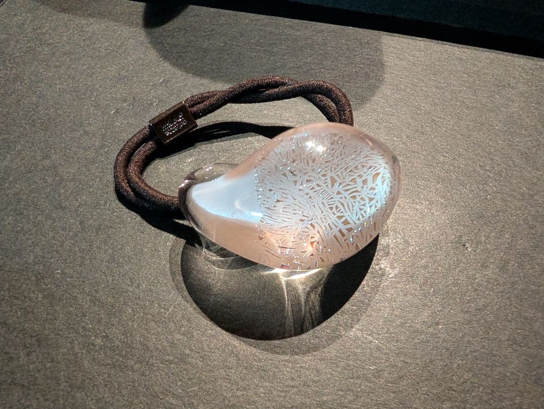 コレットマルーフ　グラスポニー　ホロ入り桜色