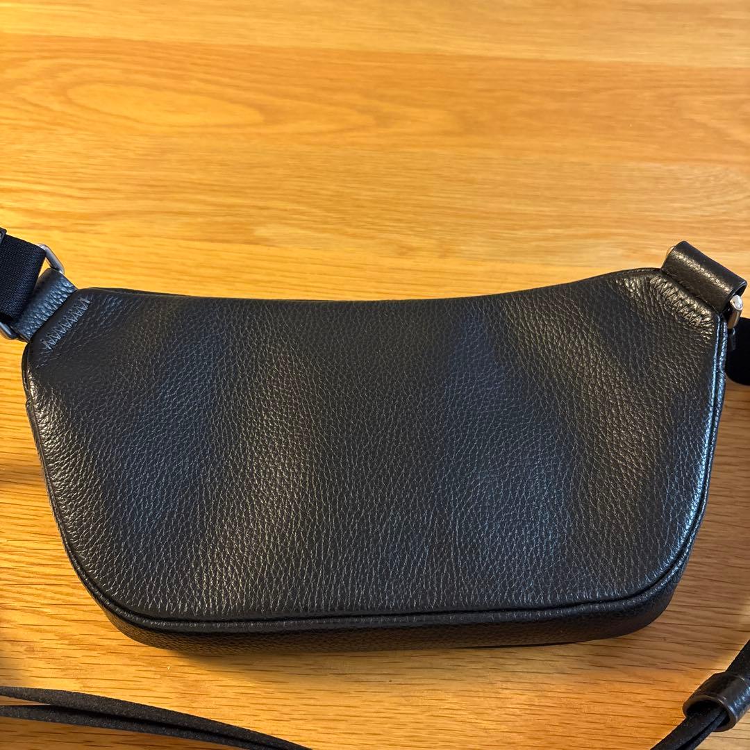 【美品】COACH ブラック ボディバッグ　ポーチ付き