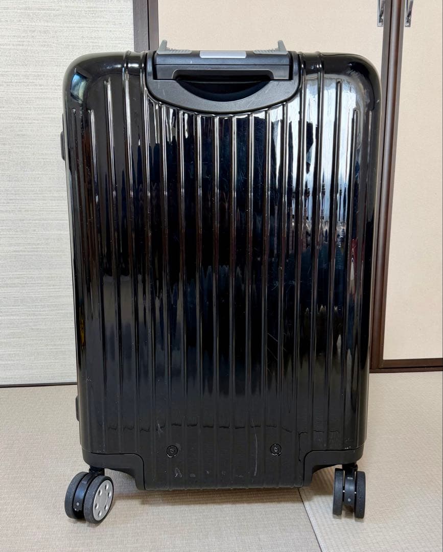【格安USED】リモワ RIMOWA サルサデラックス 89 L ブラック 4輪