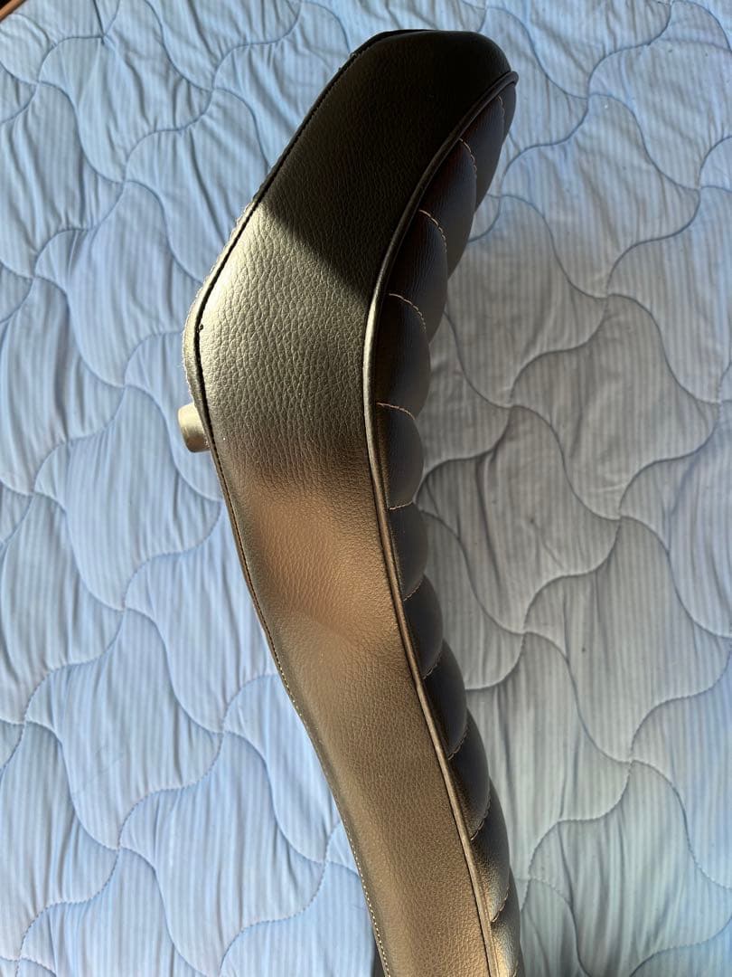 che専用シャドウ400 コブラシート タックロール　ガレージT&F