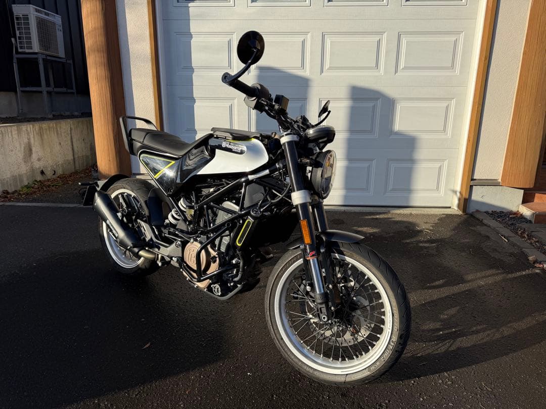 希少‼︎ スヴァルトピレン ヴィットピレン　401 純正OPカウル