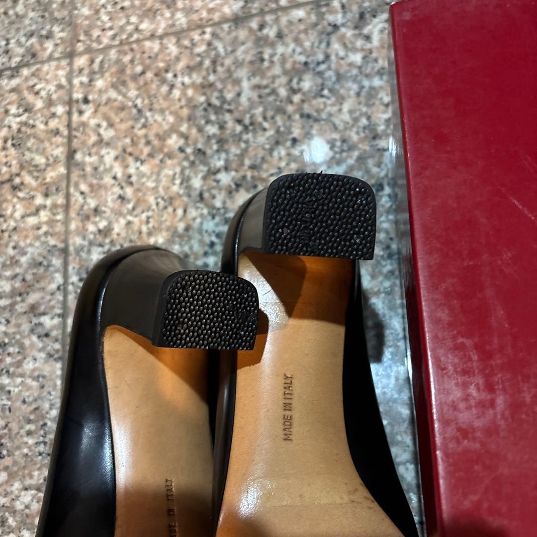 Ferragamo フェラガモ パンプス 黒 レザー ガンチーニ 6D 未使用