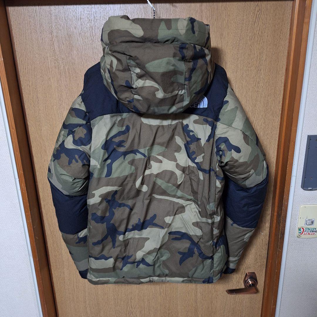美品 ノースフェイス ノベルティーバルトロジャケット カモ サイズXS