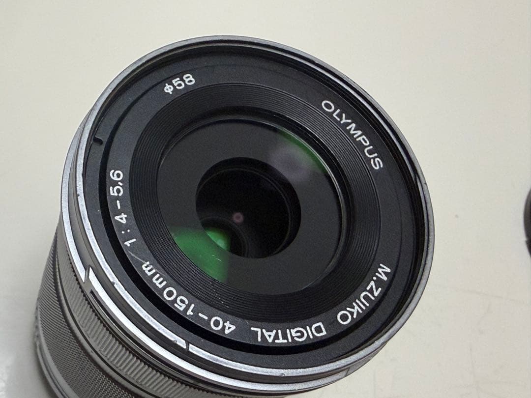 OLYMPUS OM-D E-M10 Mark ⅱ シルバー　EZダブルズーム