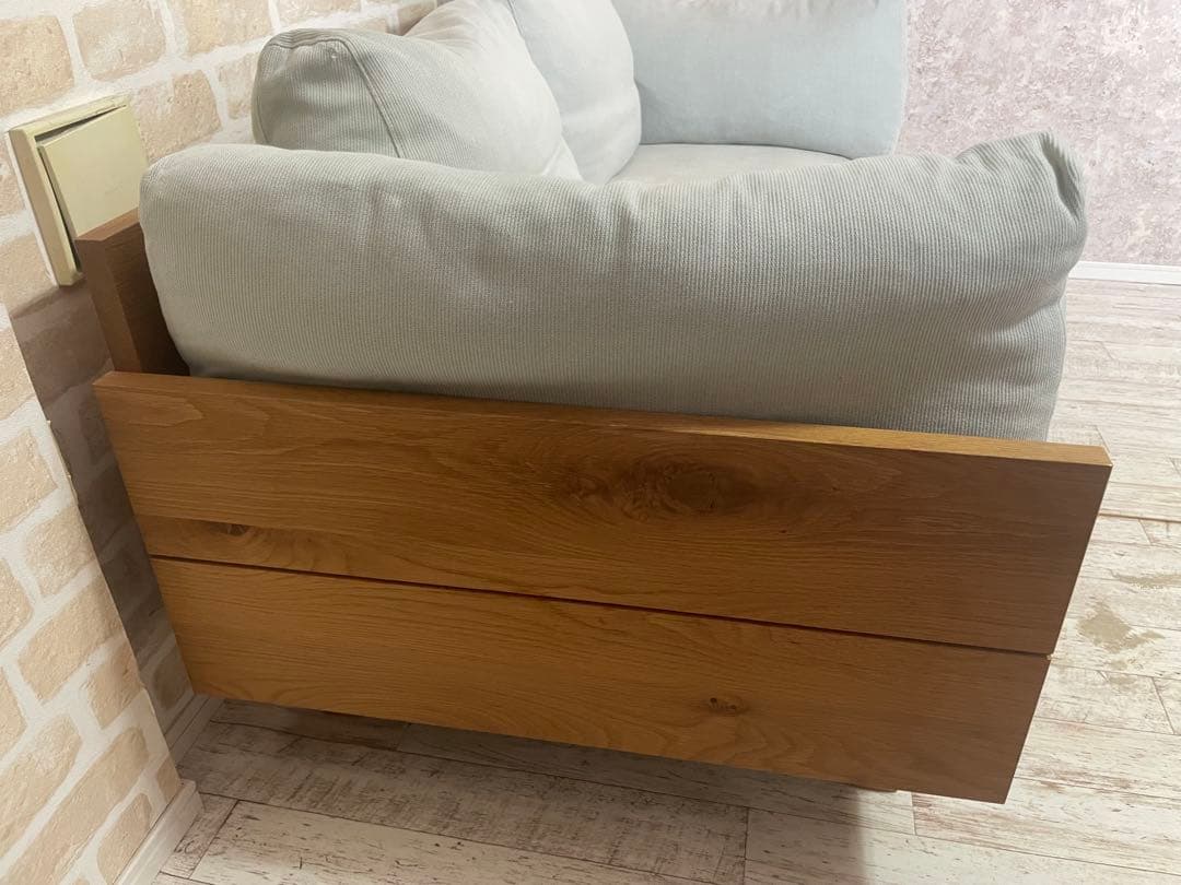 ウニコ　ライトグレー ソファ