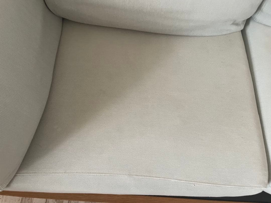 ウニコ　ライトグレー ソファ