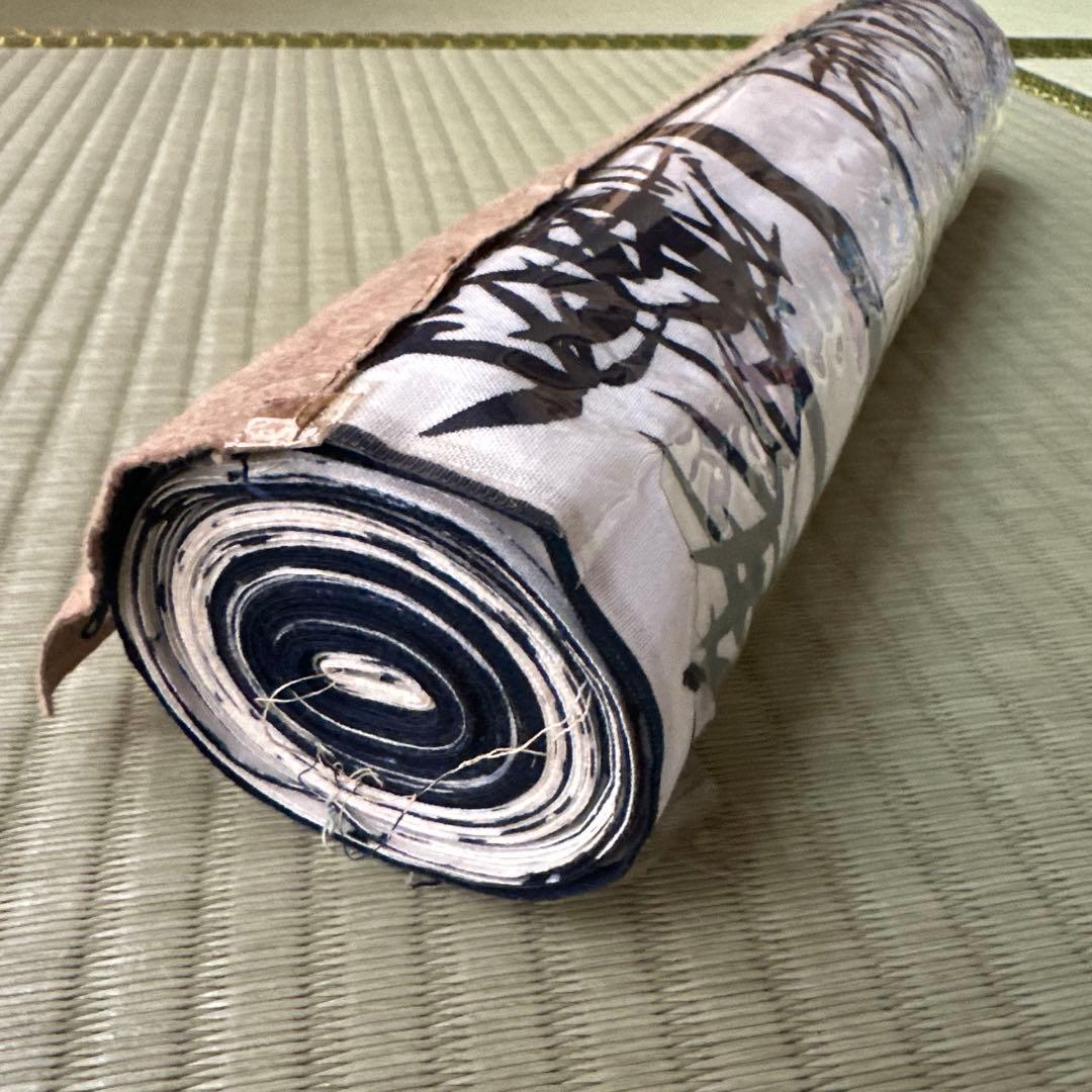 ❶反物　浴衣地　三勝染 ろうけつ染❷竹　小珍染　白地　【未仕立て】