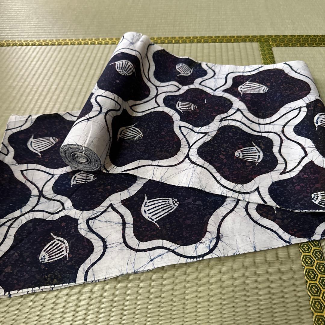 ❶反物　浴衣地　三勝染 ろうけつ染❷竹　小珍染　白地　【未仕立て】