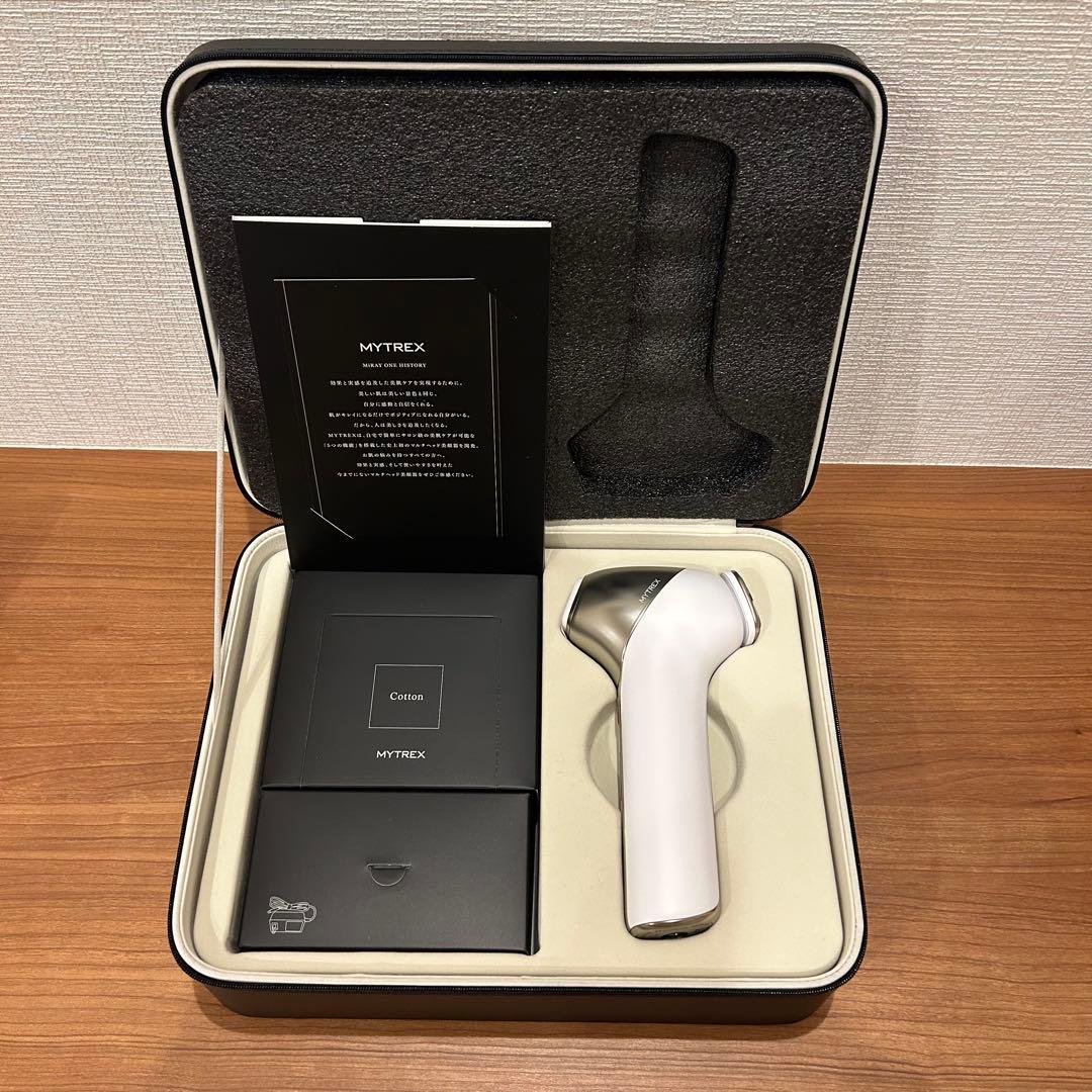 新品未使用品　MYTREX MiRAY ONE ホワイト　リフトアップ美顔器