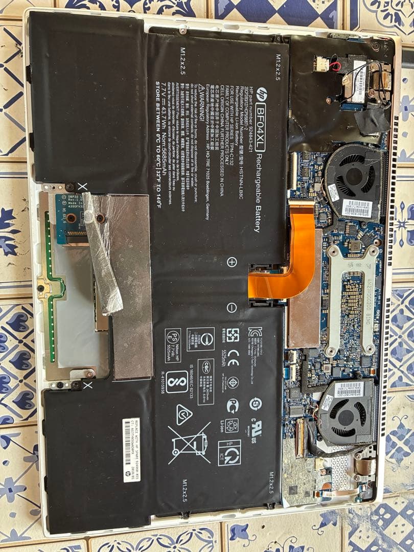 完全ジャンク　hp spectre envy dragonfly など