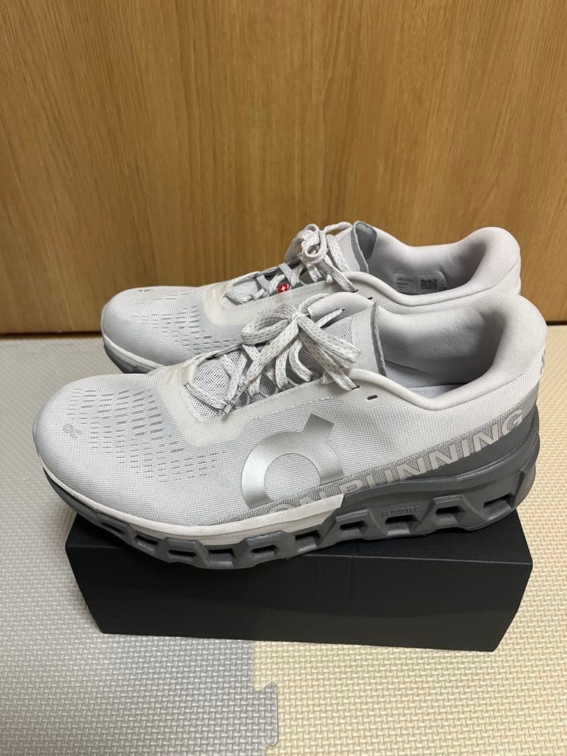 オン　クラウドモンスター2 スニーカー