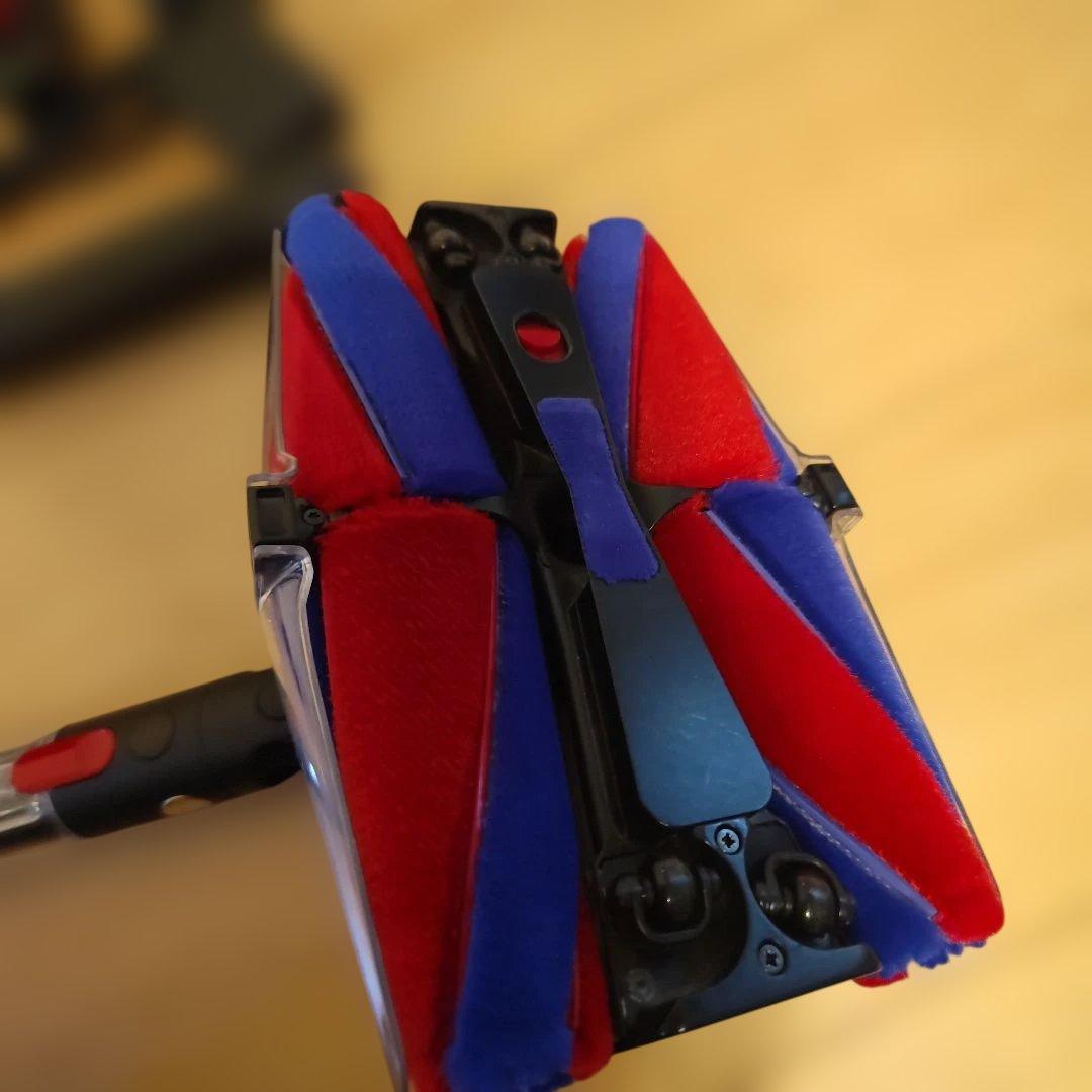 Dyson　PencilVacFluffy　SV50FC スティッククリーナー