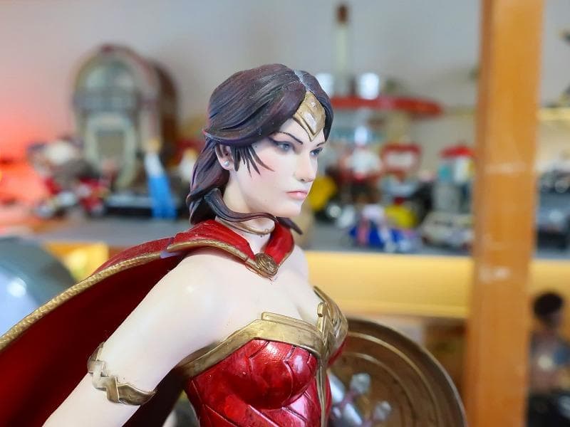 ワンダーウーマン 塗装済完成品 フィギュア スタチュー 像 ジオラマ台座付