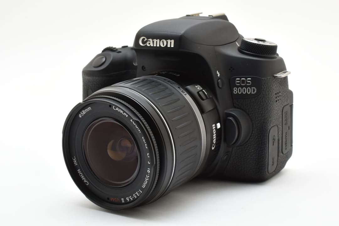 美品 Canon キャノン EOS 8000D レンズキット #9205