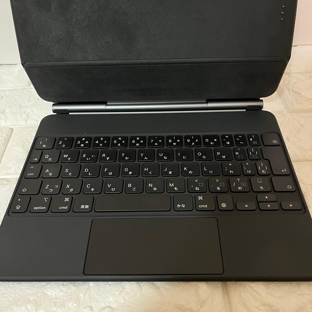 【美品】iPad Pro11インチ マジックキーボード A2261