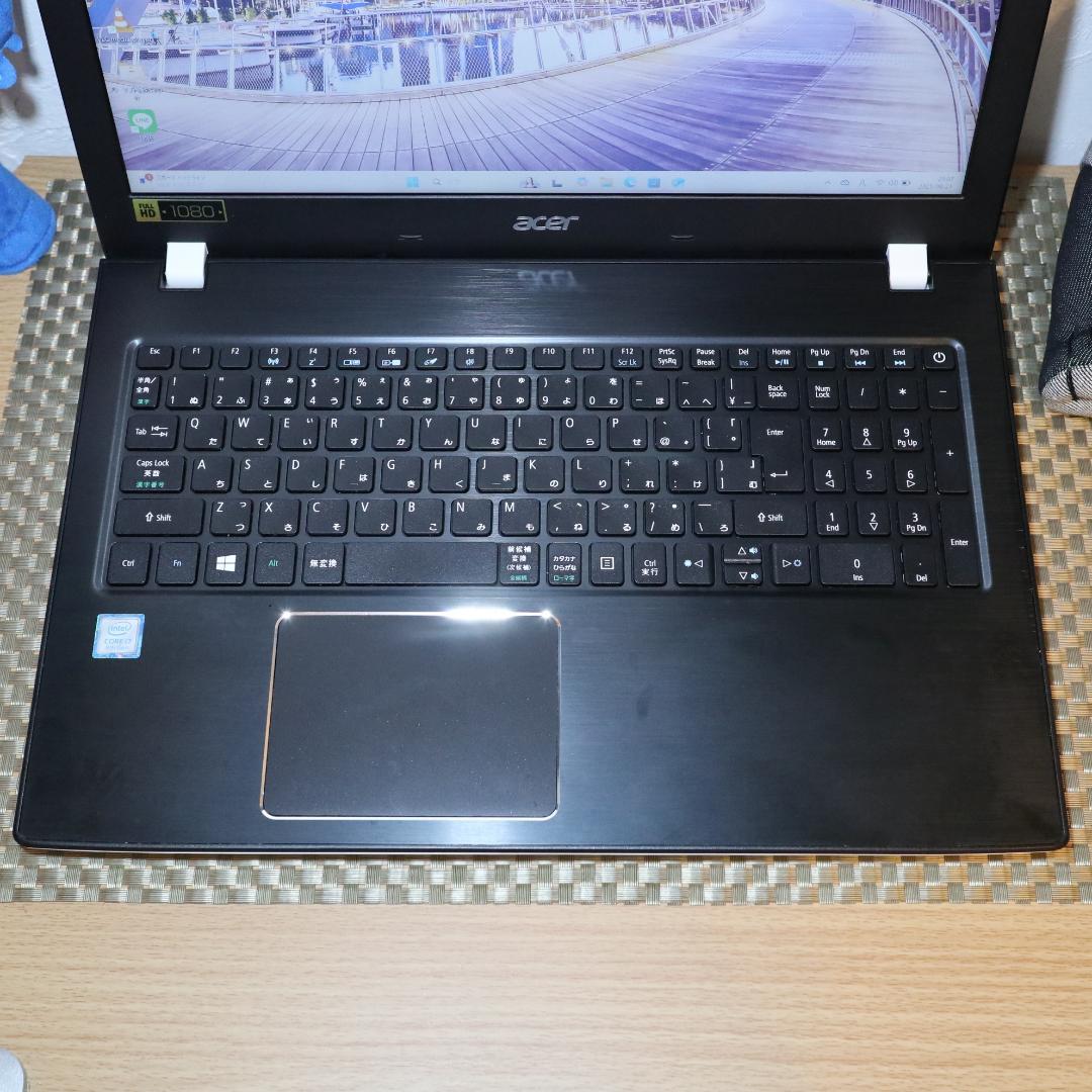 Win11公式対応8世代i7/メ16G/新品SSD/DVD/無線/カメラ/FHD