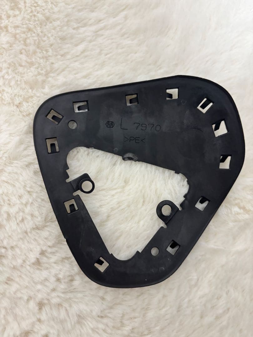 納車即外し　ハイエース　純正ガッツミラー・コーナーパネル　カラー070