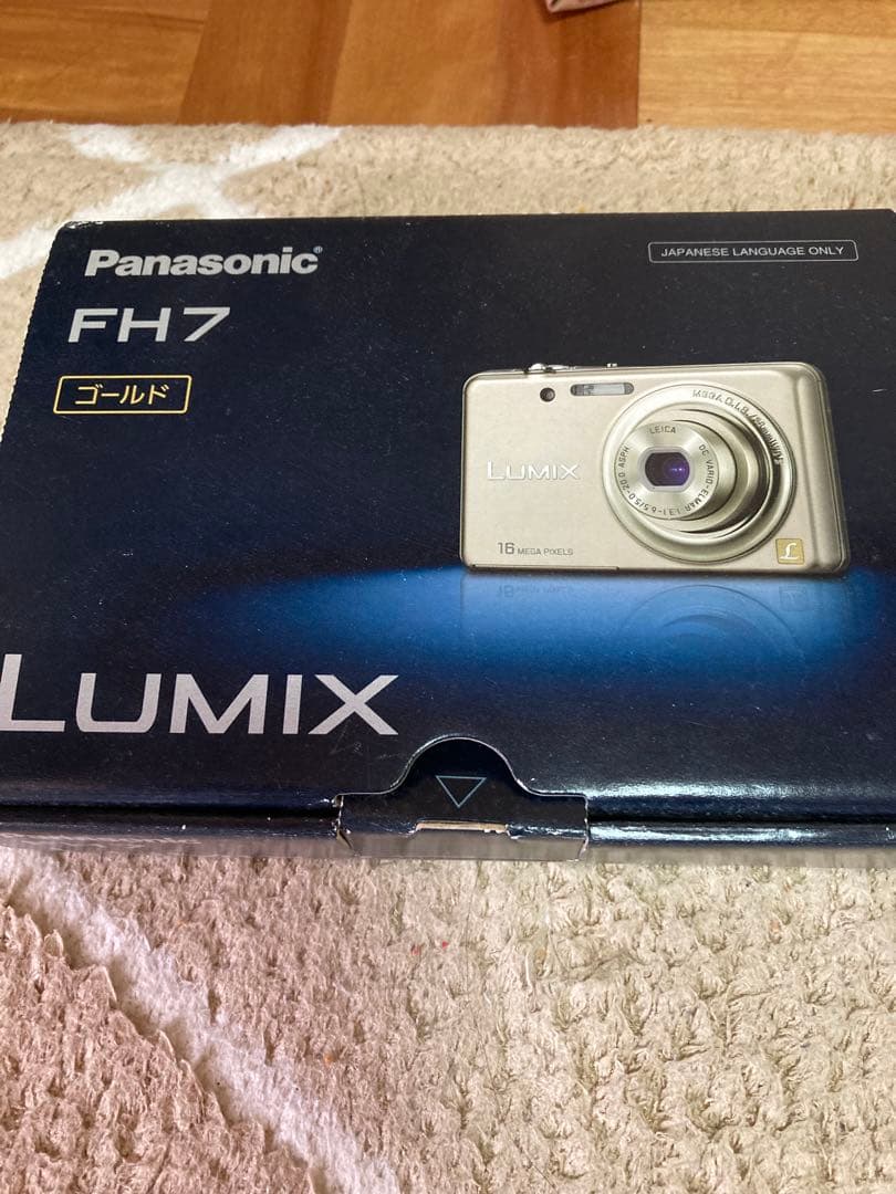 デジタルカメラ Panasonic LUMIX DMC-FH7