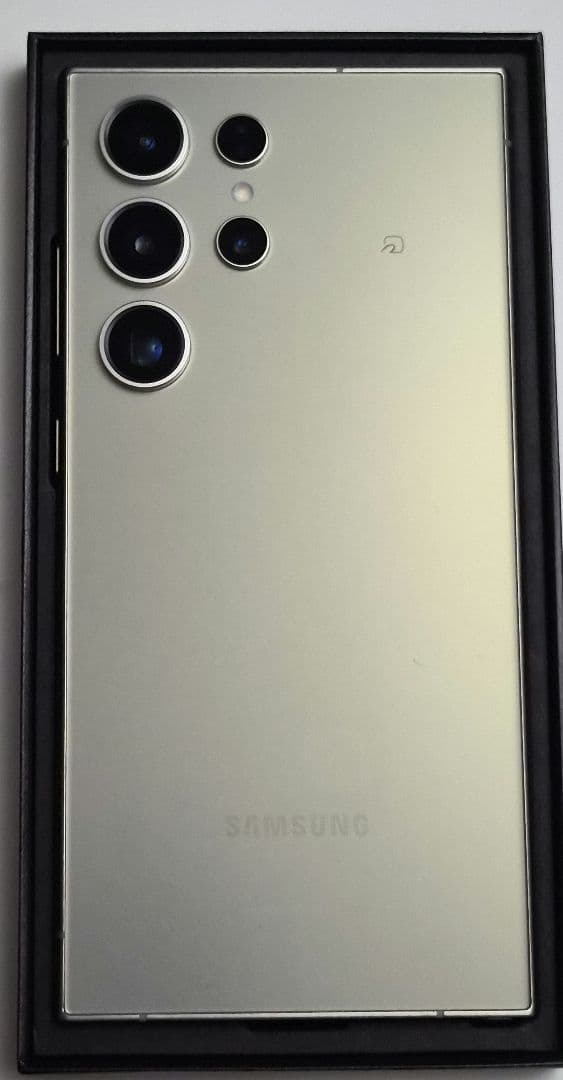 【美品】Samsung Galaxy S24 Ultra SCG33