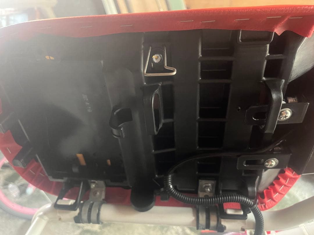 AF58 ズーマー 純正 シート 赤 レッド