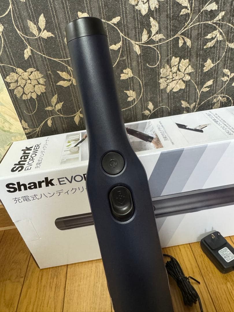 シャーク Shark EVOPOWER 充電式 ハンディクリーナー WV210J
