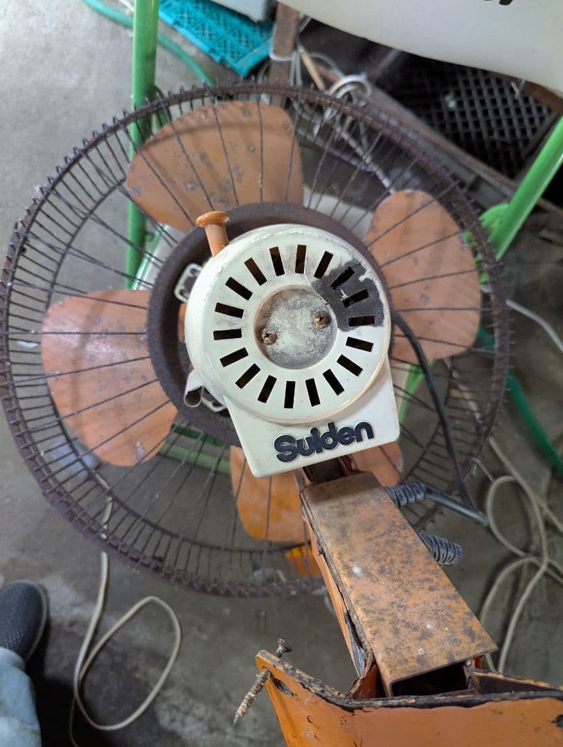 昭和レトロ•壁付扇風機•スイデン壁付扇風機•可動品•金属プロペラ•業務用？•首振