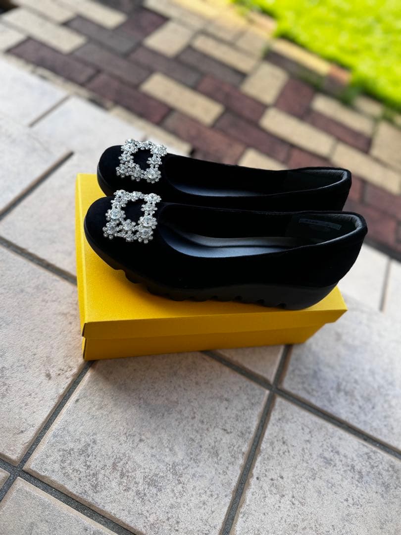 ヒルズアベニュー　24センチ　ビジュー付パンプス　新品未使用