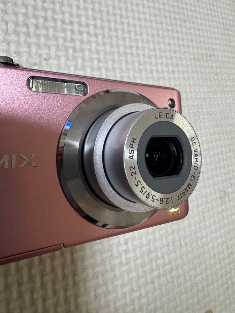 【超美品】大人気のピンクLUMIX DMC-FS6 810万画素 早い物勝ち