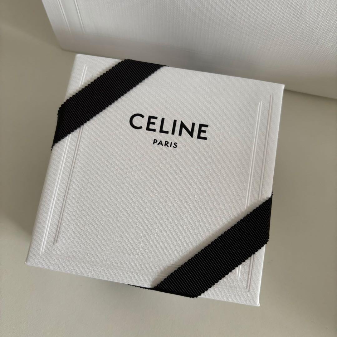 CELINE シュシュ　ベージュ