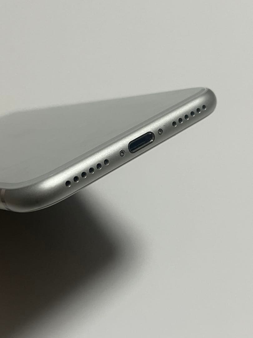 iPhone 8 64GB ホワイト SIMフリー｜美品｜初期化済｜即発送
