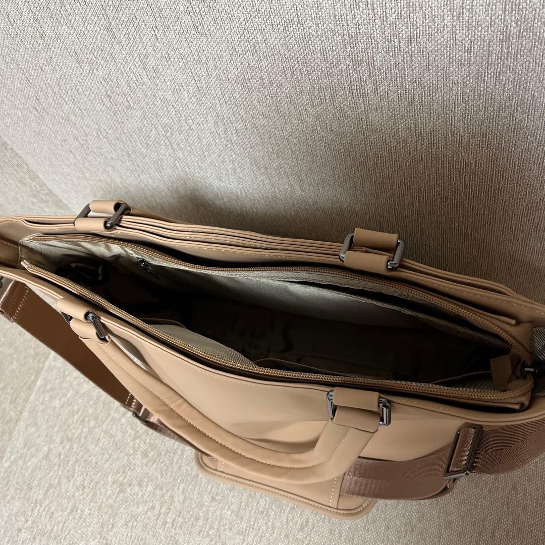 値下げ　トートバック　QUICK PACK TOTE ベージュ NIGオンライン