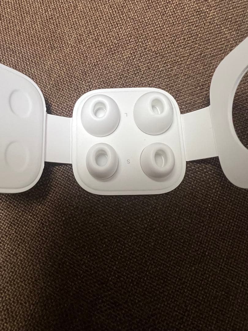 AirPods Pro （第2世代）正規品　Lightningタイプ