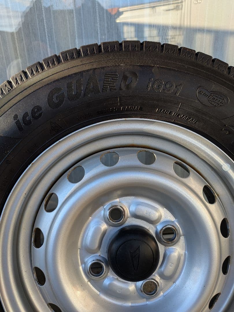 145/80R12 スタッドレス 20年製 ハイゼットやキャリートラック等