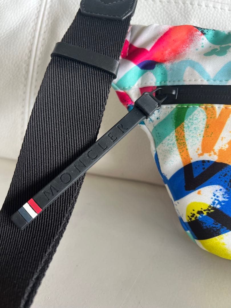 〈新品タグ付き〉MONCLER DURANCE BELT BAG ボディバッグ