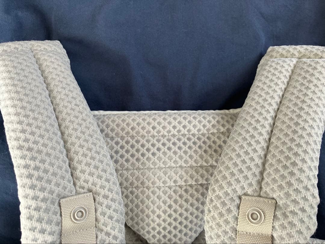 エルゴベビー メッシュ抱っこ紐 グレー　オムニブリーズ