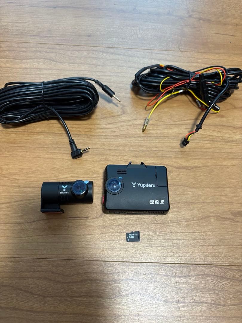 未利用 Yupiteru ユピテルY-118d ドライブレコーダ 32Gメモリ付