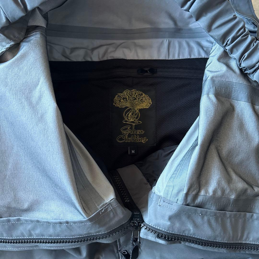 Green clothing スノボウェア